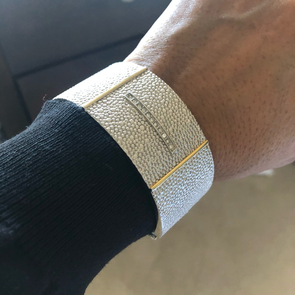Fashion Bangle